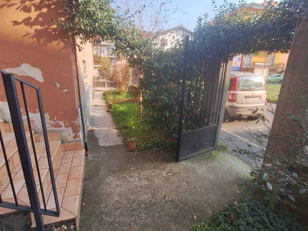 Appartamento a Pavia in Via Enrico Bottini - Foto 3