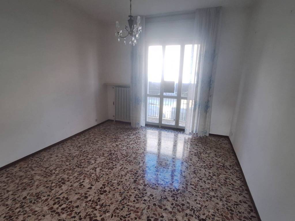 Appartamento a Pavia in Via Enrico Bottini - Foto 4