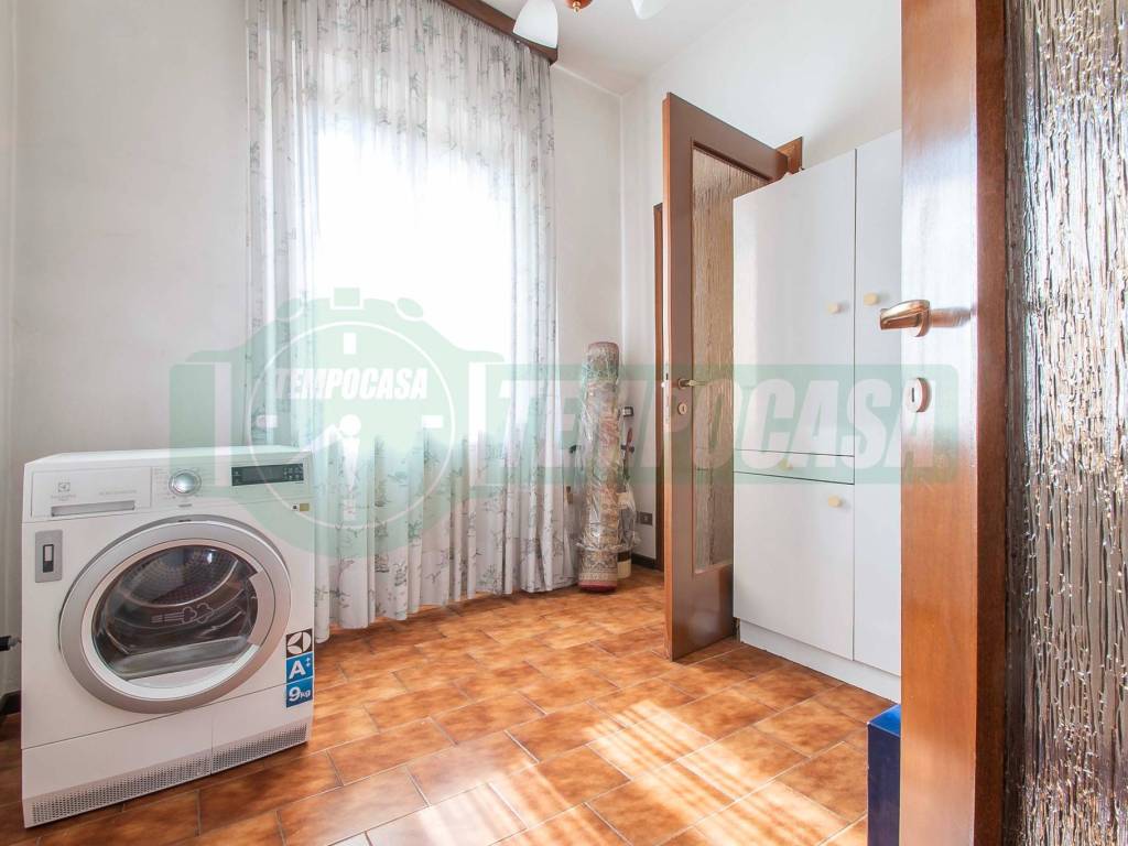 Appartamento a Tradate in Via G. Galli, 48 - Foto 4