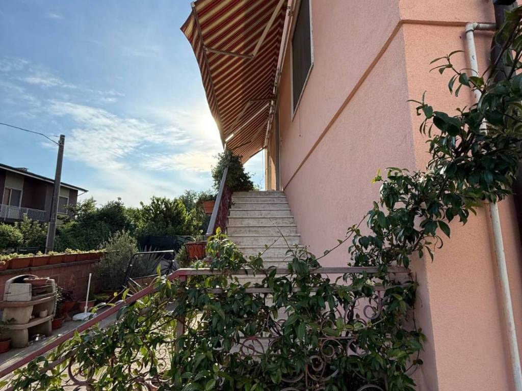 Casa indipendente a Porto mantovano in strada Martorelli, 108 - Foto 5