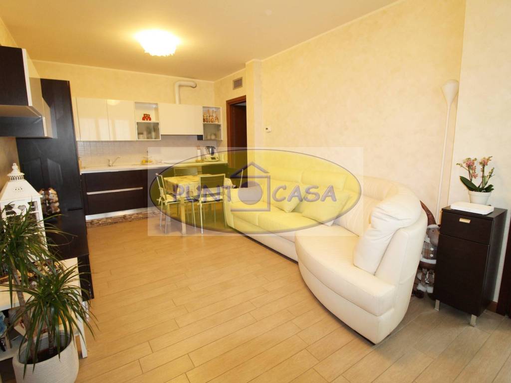 Appartamento a Massalengo in Piazza della Pace - Foto 2