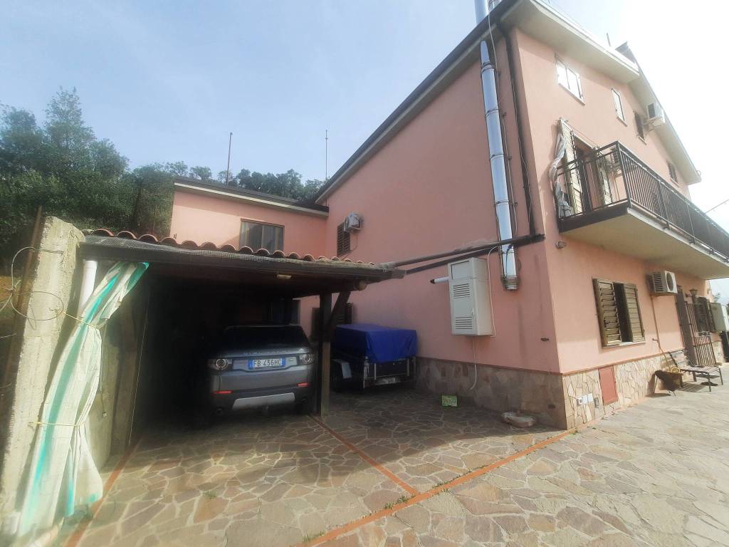 Villa a Pollina in SP25 - Foto 3