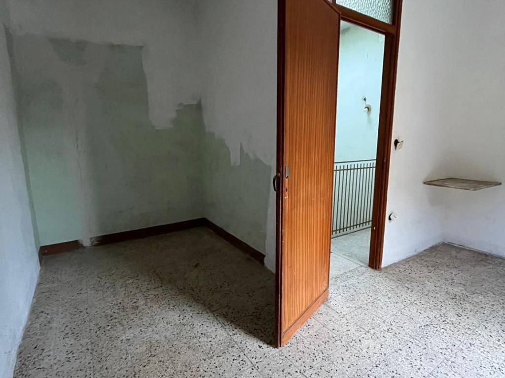 Palazzo / stabile a Bagheria in Via Città di Palermo - Foto 3