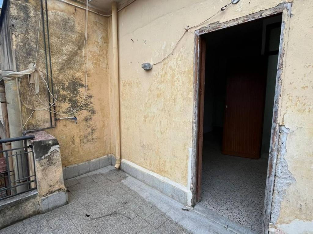 Palazzo / stabile a Bagheria in Via Città di Palermo - Foto 4