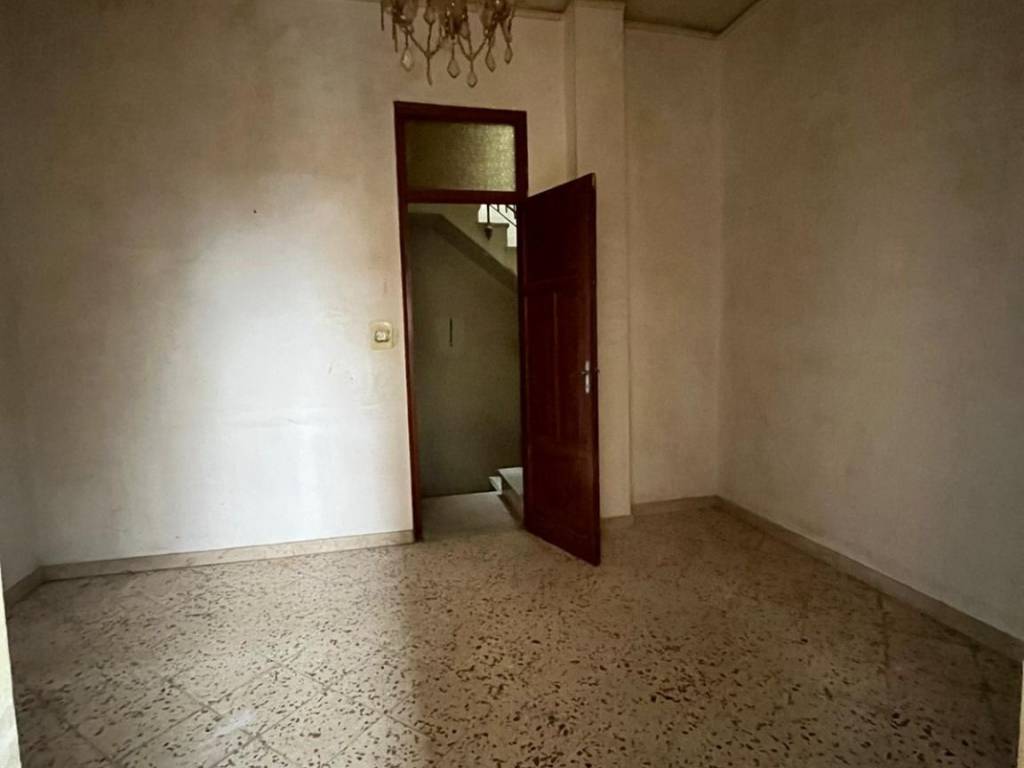 Palazzo / stabile a Bagheria in Via Città di Palermo - Foto 5