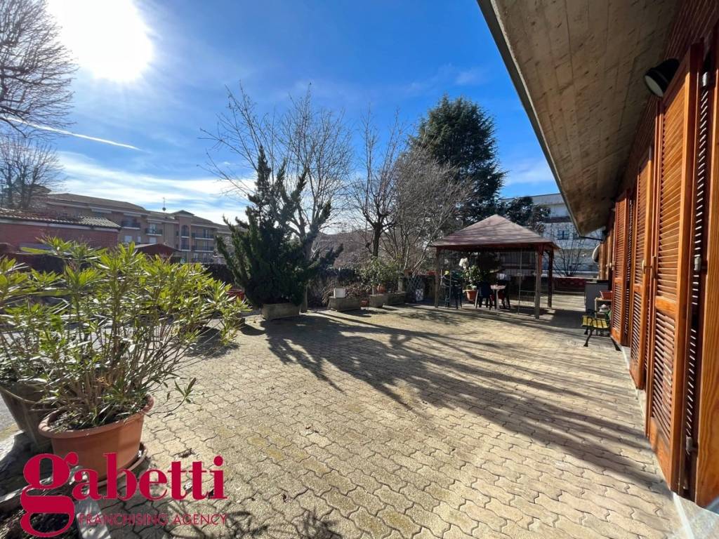 Casa indipendente a Bra in Viale Madonna dei Fiori - Foto 3