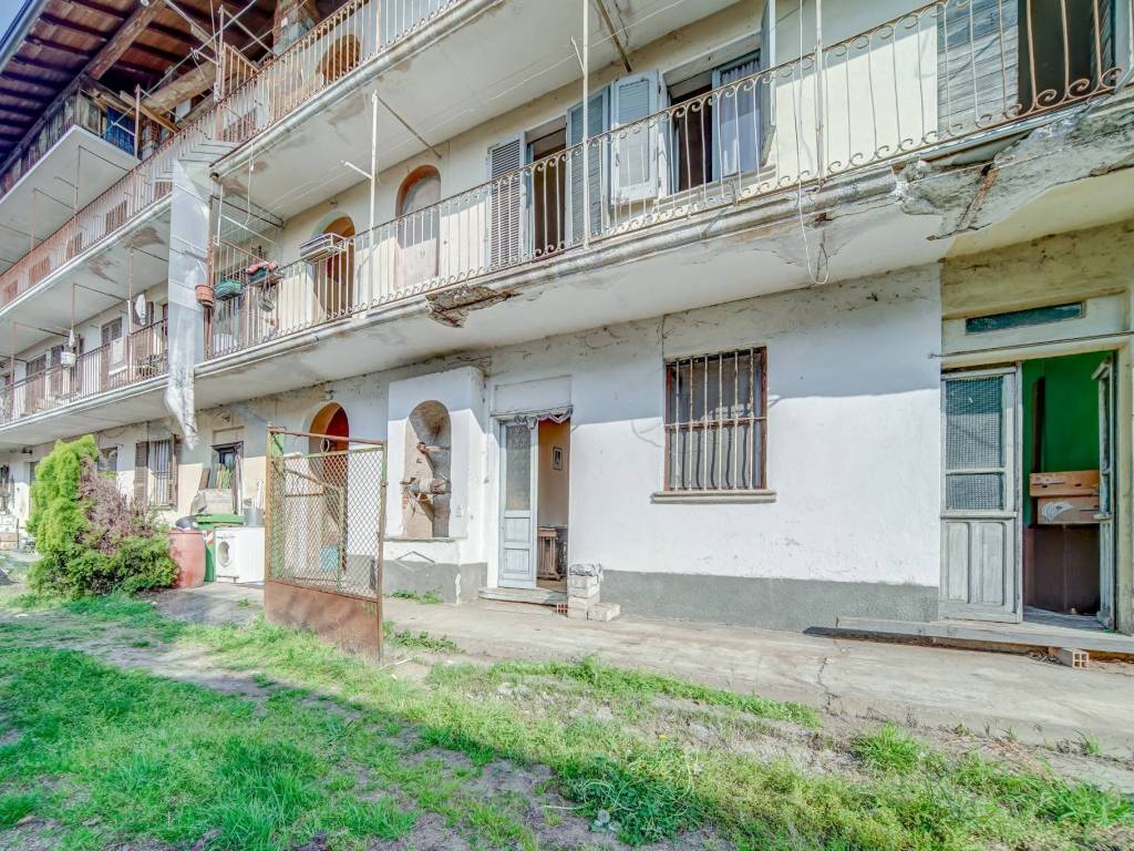 Casa indipendente a Borgomanero in Via Giuseppe Verdi, 51 - Foto 2