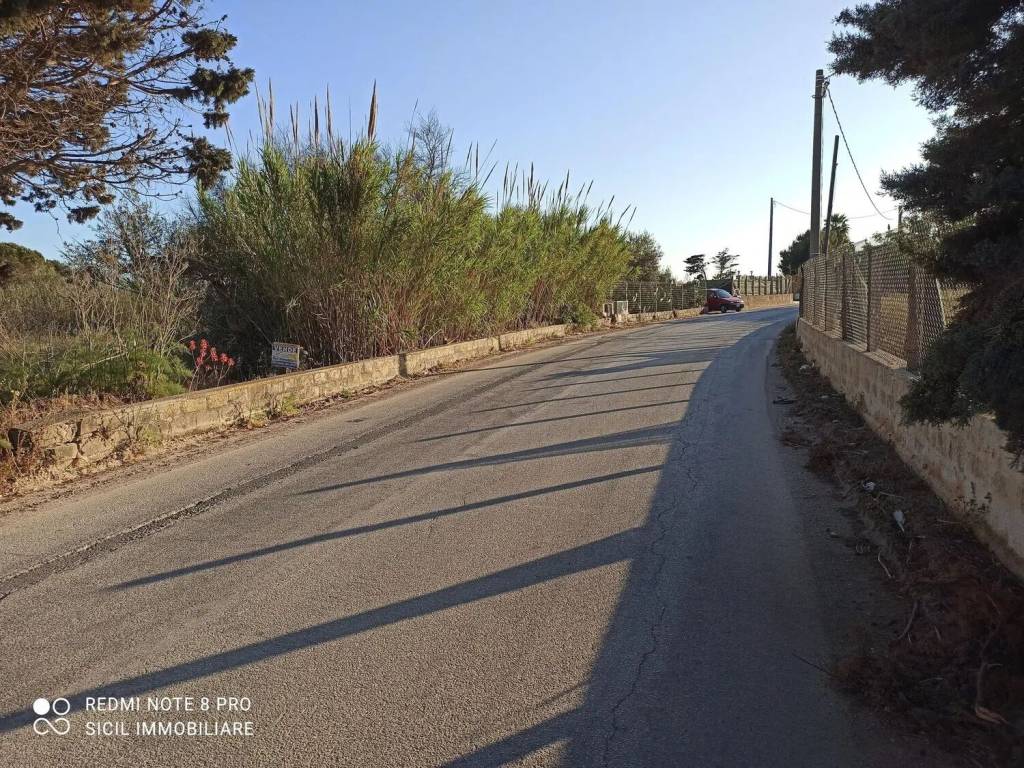 Terreno a Portopalo di capo passero in Carratois S.N.C. - Foto 3