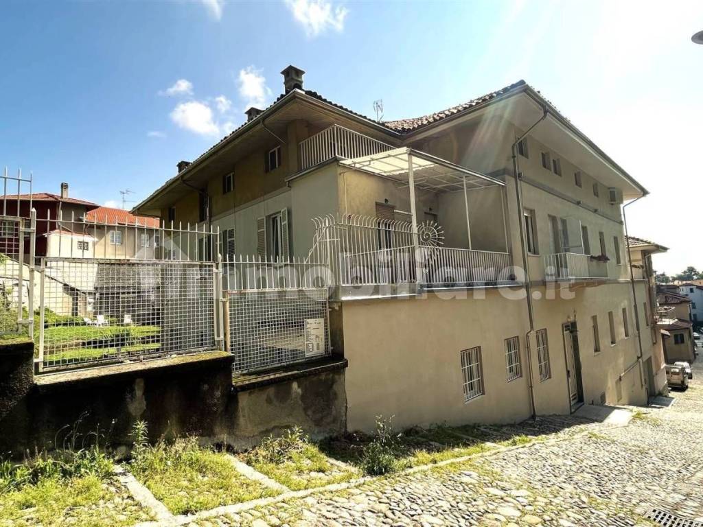 Palazzo / stabile a Biella in Costa San Sebastiano, 14 - Foto 3