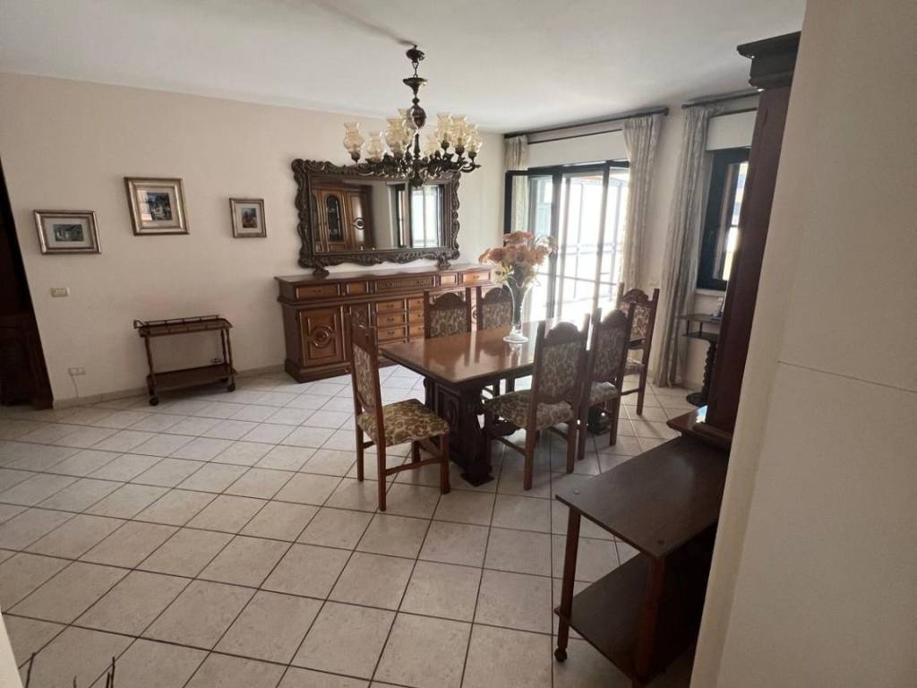 Appartamento a Latina in Via dei Sardi, 21 - Foto 4