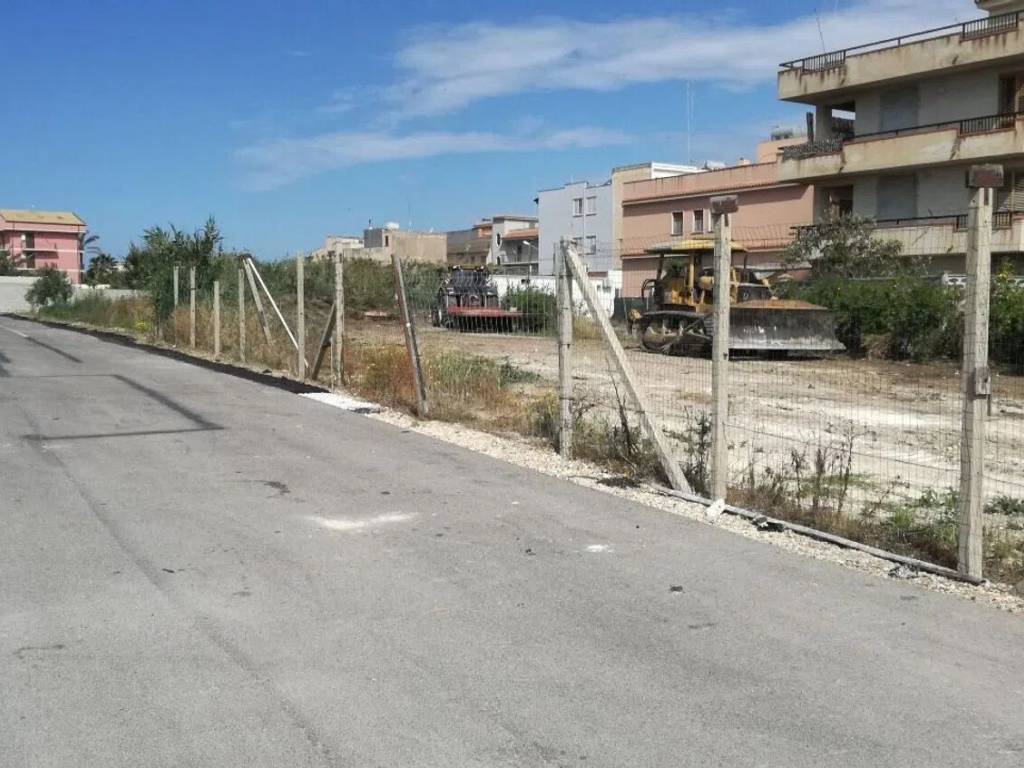 Terreno a Pachino in Via Maucini, 1 - Foto 3
