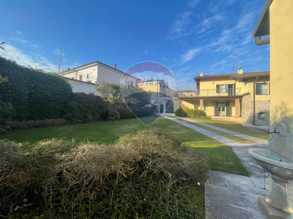 Villa a Volta mantovana in Via Custoza, 14 - Foto 2