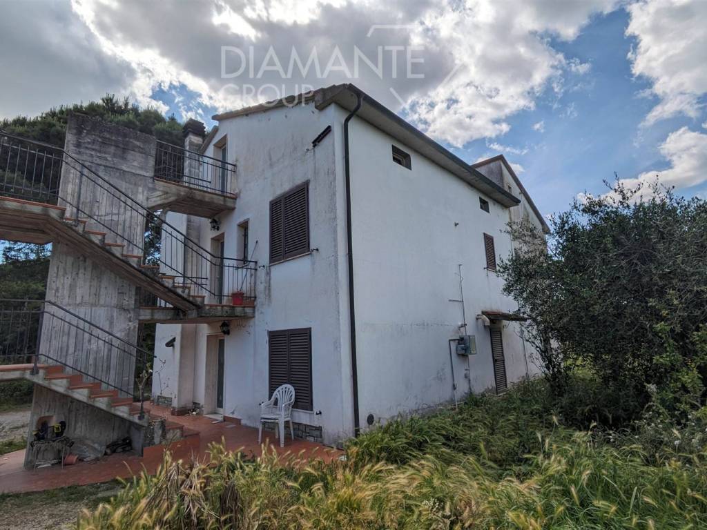 Casa indipendente a Castiglione del lago in Bertoni - Foto 2