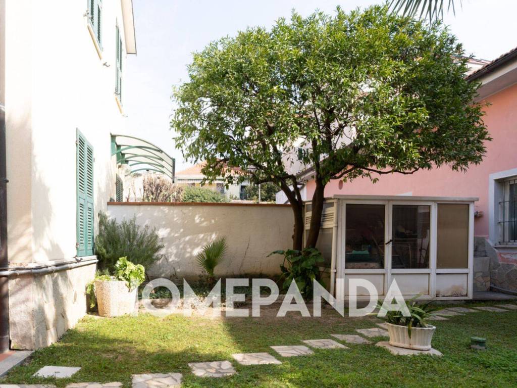 Villa a Ceriale in Via Roma, 20 - Foto 5