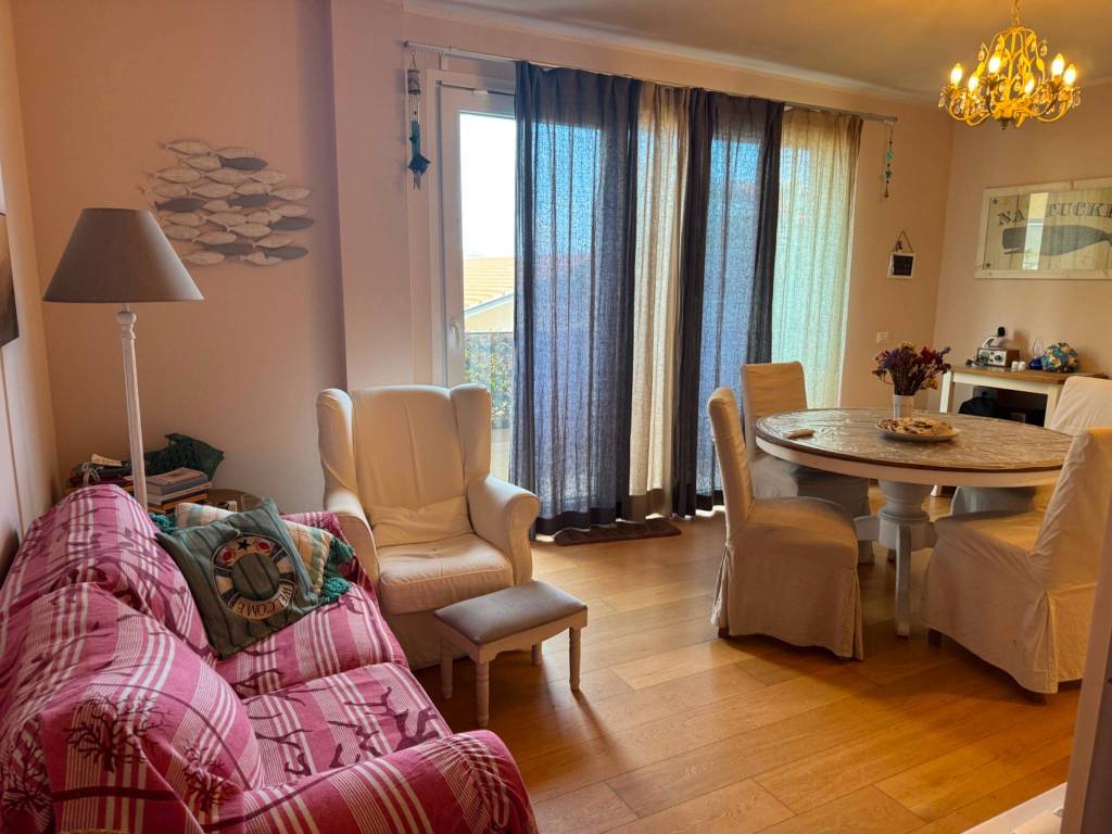 Appartamento a Riccione in Viale San Martino, 65 - Foto 2