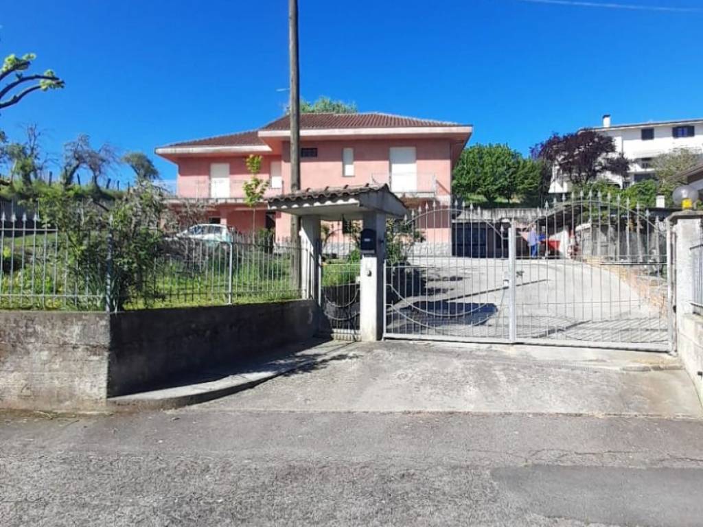 Villa a Costigliole d'asti in Via Don Giovanni Testore, 24 - Foto 4