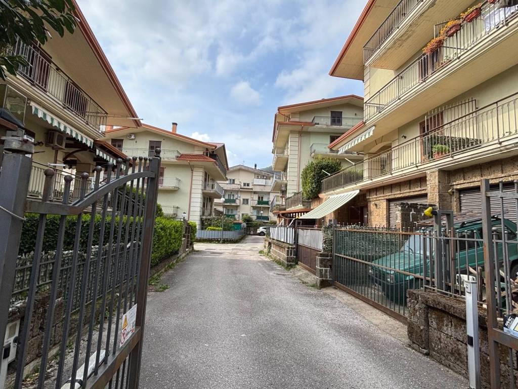 Box / garage a Monteforte irpino in Via Nazionale, 113 - Foto 2