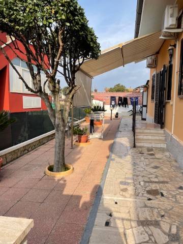 Villa a Aprilia - Foto 5