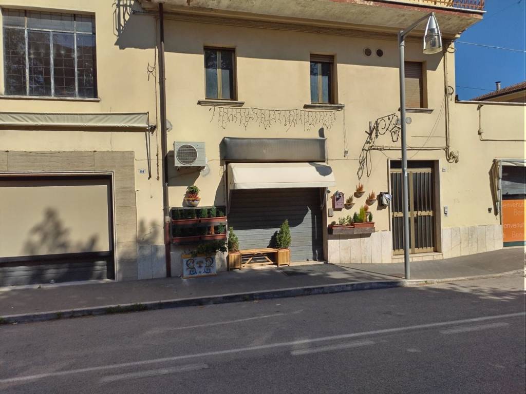 Appartamento a Deruta in Largo Giuseppe Garibaldi, 96 - Foto 2