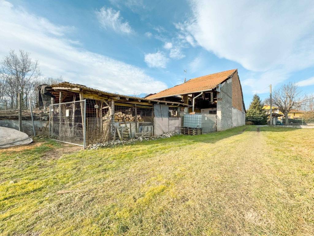 Rustico / casale a Borgomanero in Via Panighini, 6 - Foto 4