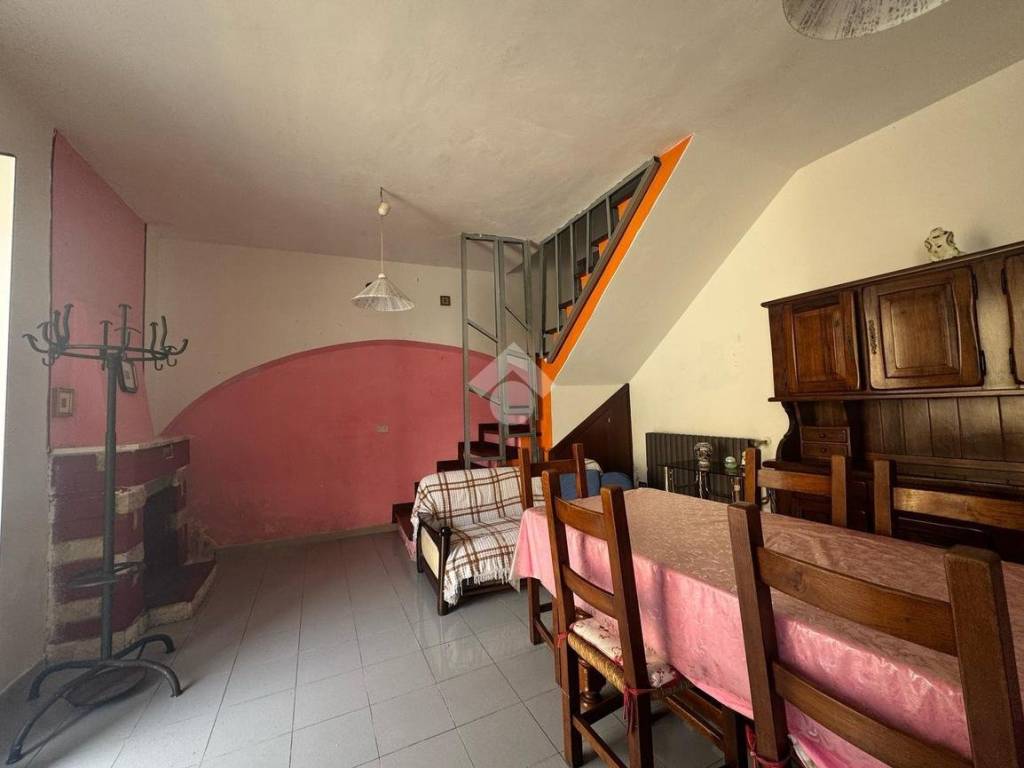 Casa indipendente a Rotondi in Via francesco de guglielmo, 3 - Foto 3