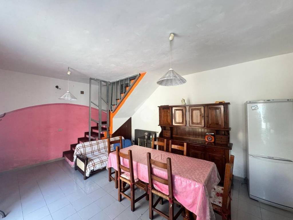 Casa indipendente a Rotondi in Via francesco de guglielmo, 3 - Foto 5