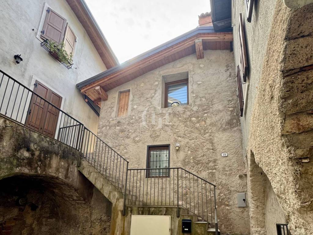 Appartamento a Tenno in Via al Cingol Ros, 23 - Foto 2