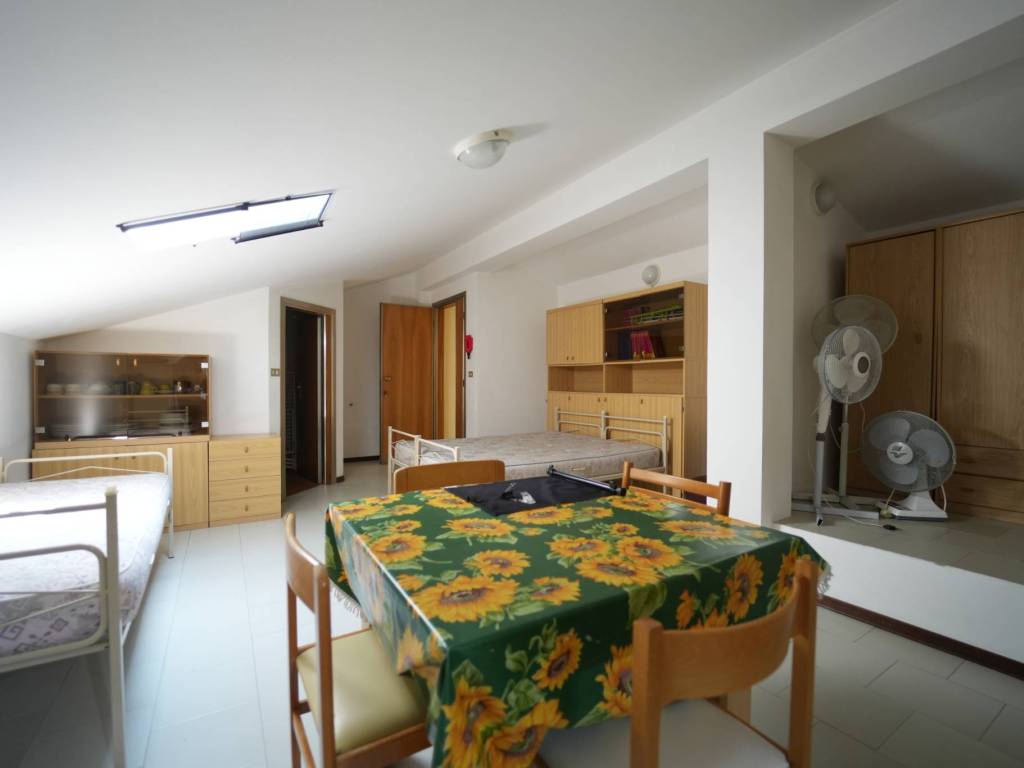 Appartamento a Cattolica in Via C. Pisacane, 38 - Foto 3