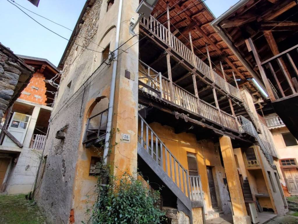 Casa indipendente a Quarona in Via Aurelio Debiaggi - Foto 4