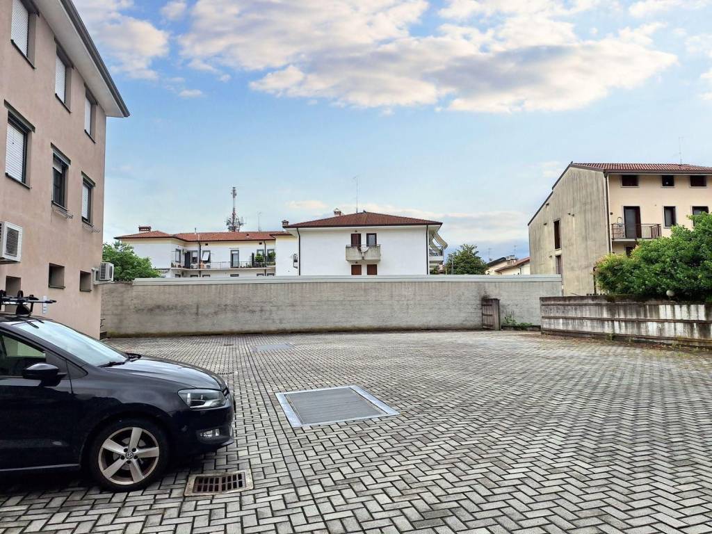 Box / garage a Cormons in Viale Venezia Giulia, N. snc - Foto 4