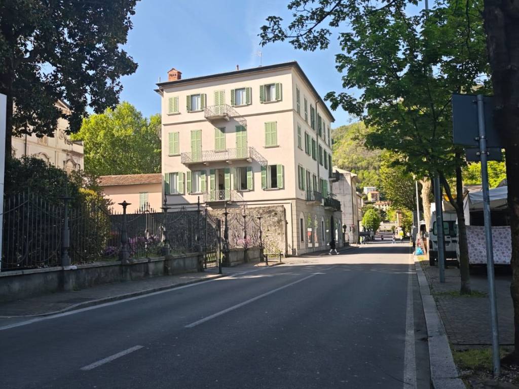 Box / garage a Como in Viale Carlo Cattaneo, 5 - Foto 3