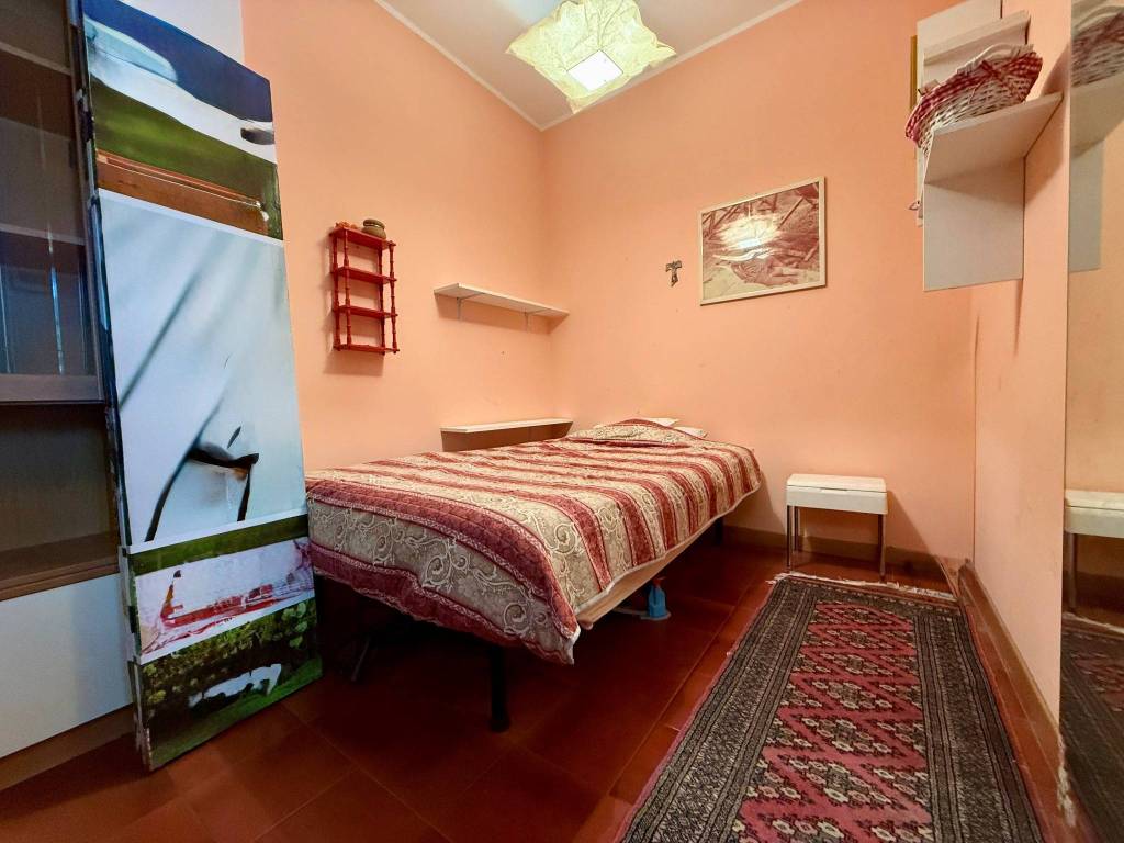 Appartamento a Arona in Via Filippo Turati, 8 - Foto 4