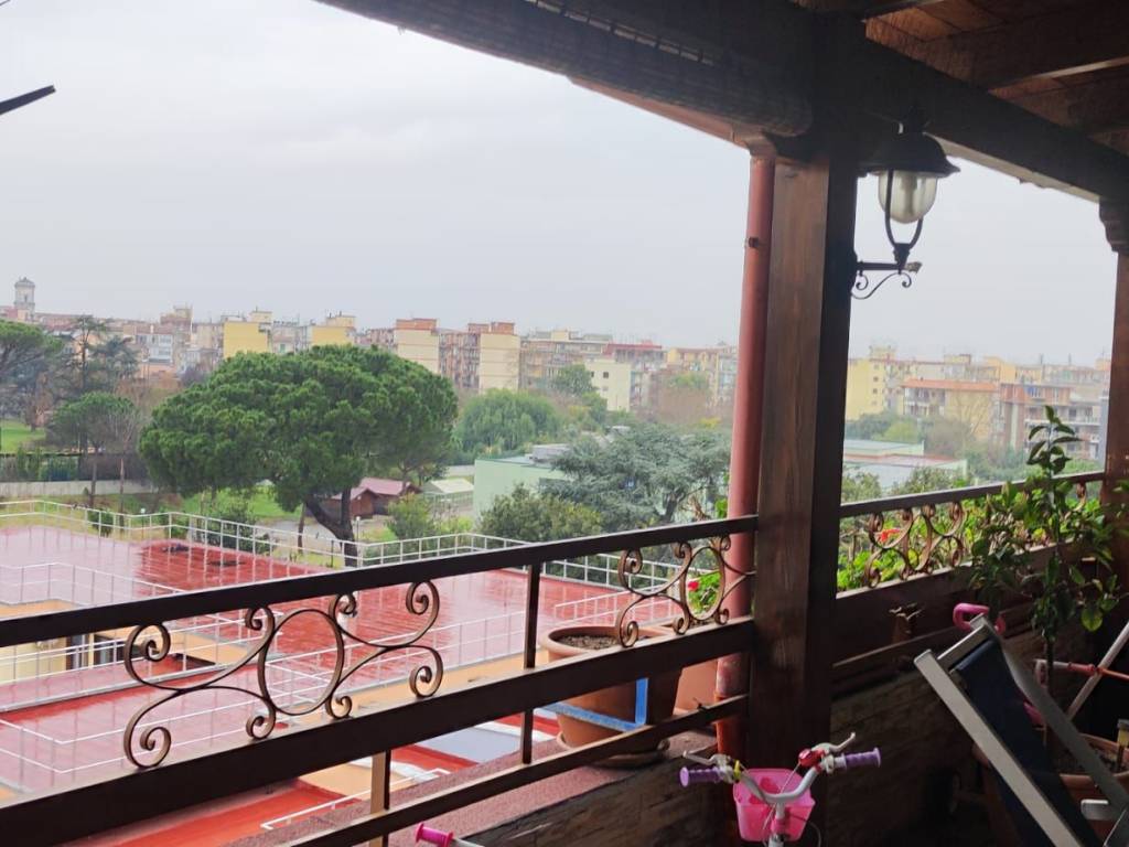 Appartamento a Napoli in Viale dei Pianeti - Foto 4