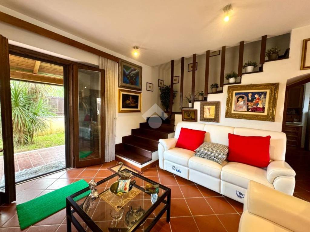 Villetta a schiera a Terracina in Via Gaetano Astolfi, 85 - Foto 5