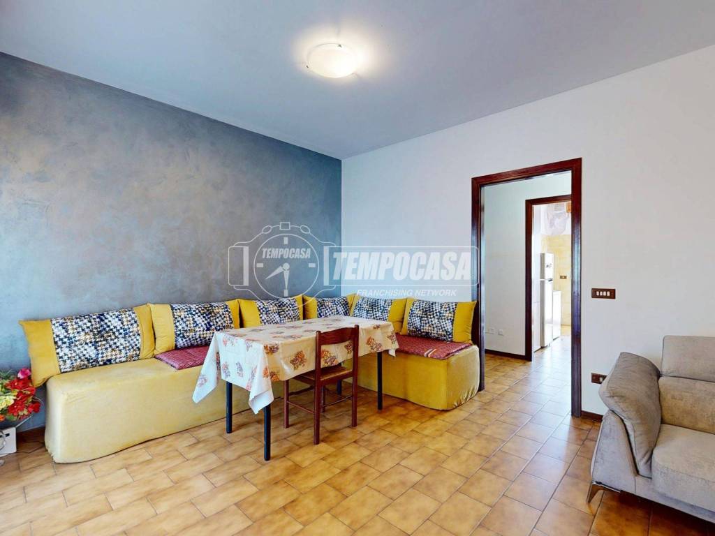 Appartamento a Reggiolo in Viale Luigi Einaudi 2 - Foto 2