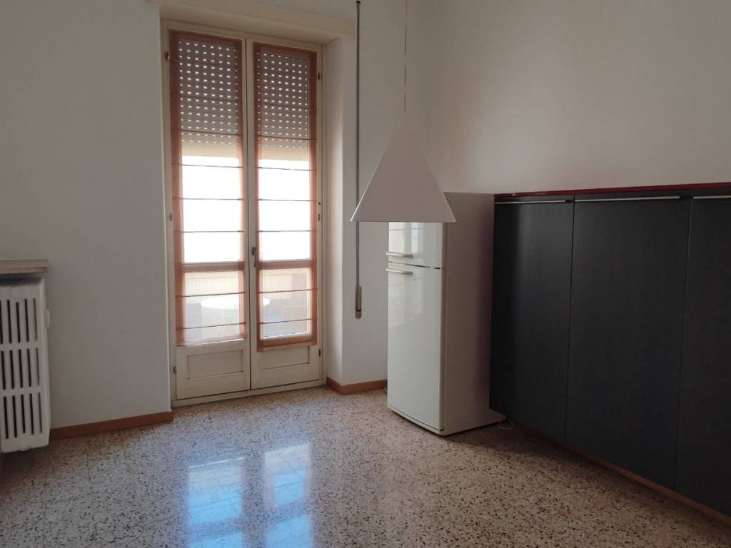 Appartamento a Parma in Strada Camillo Benso di Cavour - Foto 5