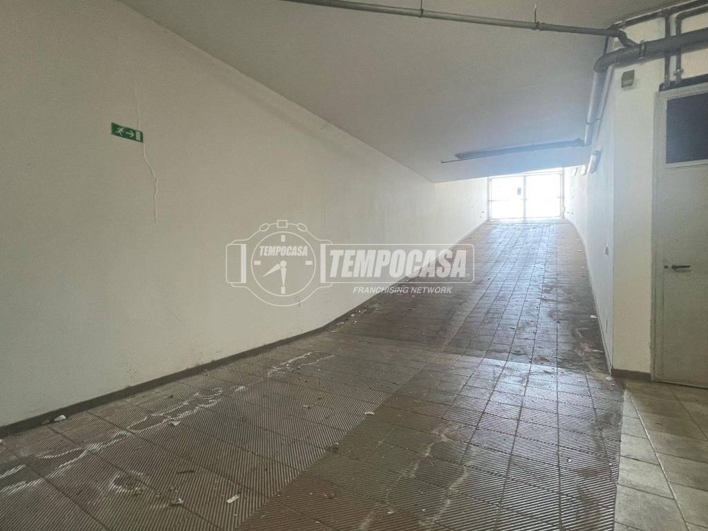 Box / garage a Conversano in Largo Gregorio Falconieri - Foto 3