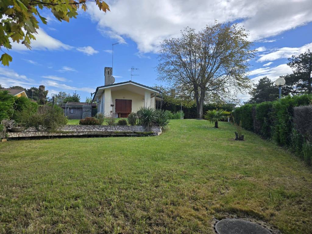 Villa a Rosolina in Via del Faggio - Foto 2