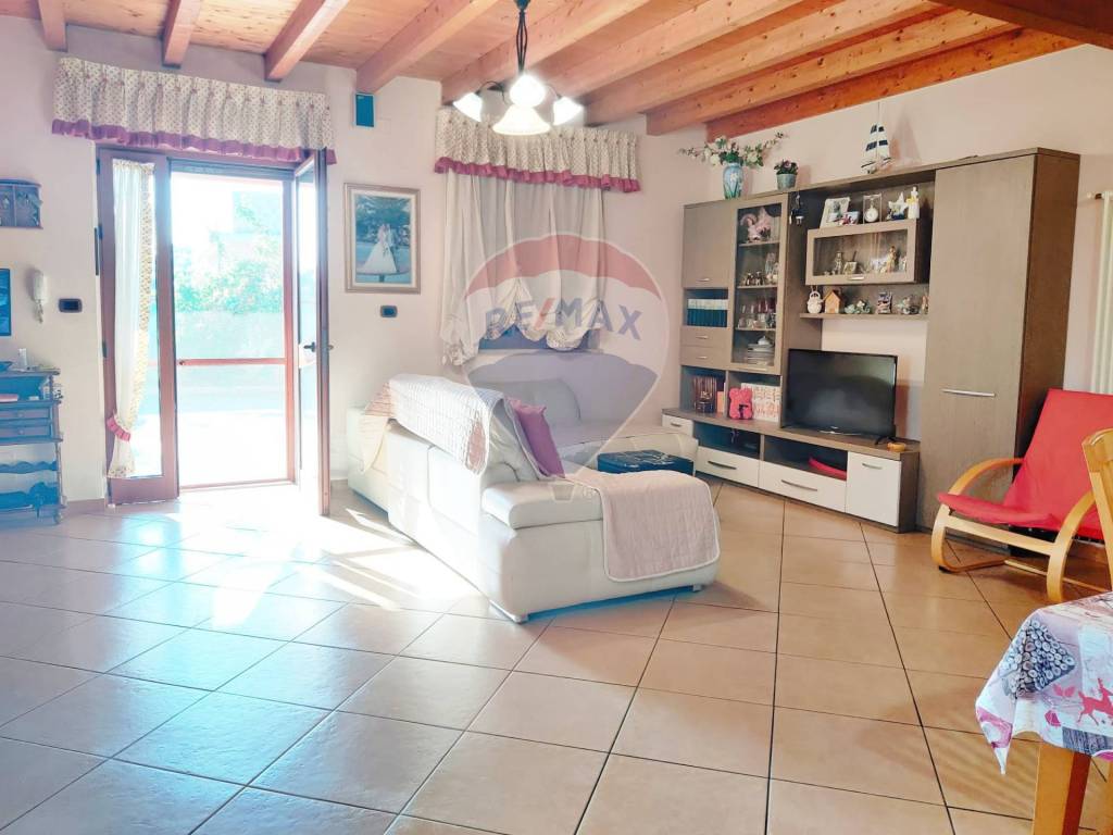 Villa a Manfredonia in Viale dei Pini, 17 - Foto 2