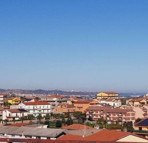 Attico / mansarda a Montenero di bisaccia in Via Vittorio Argentieri 91 - Foto 3
