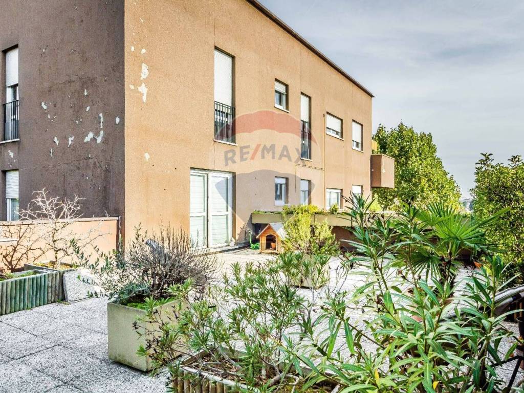 Appartamento a Gallarate in VIALE VITTORIO VENETO, 9 - Foto 3
