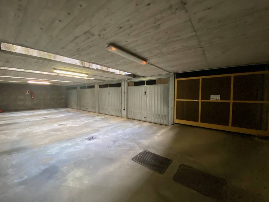 Box / garage a Lecco in Piazza Alessandro Manzoni - Foto 3