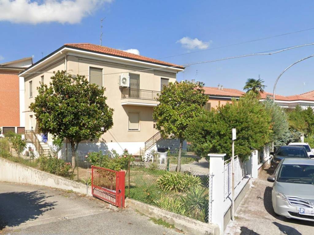 Appartamento a Chiaravalle in Via Sant'Andrea, 3 - Foto 2