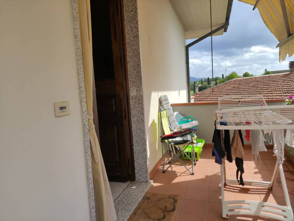 Casa indipendente a Monsummano terme in Piazza Giuseppe Giusti, 55 - Foto 3