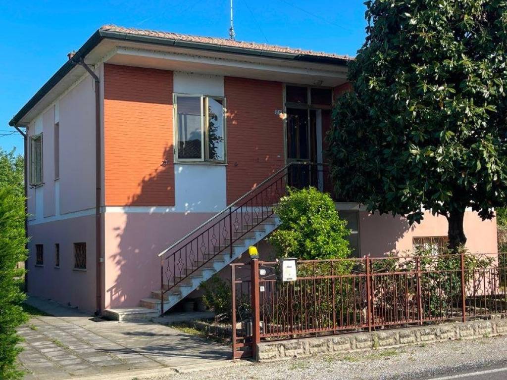 Villa a Copparo in Via Maranini, 24 - Foto 2