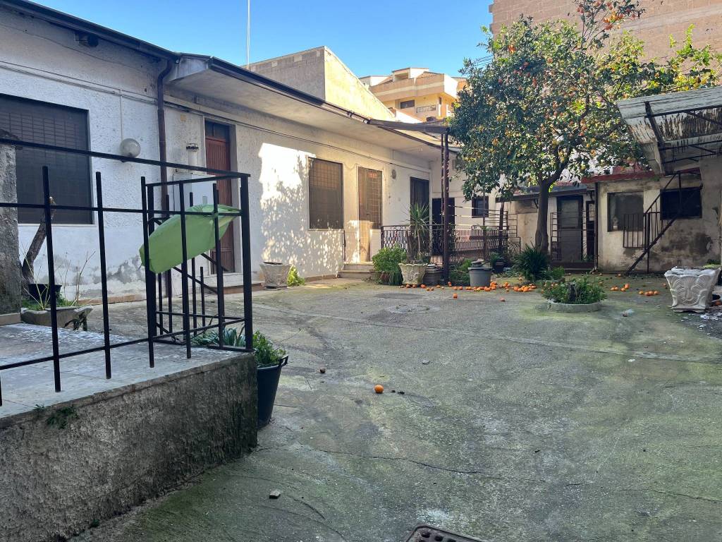 Casa indipendente a San nicola la strada in Via Ezio Vanoni - Foto 3