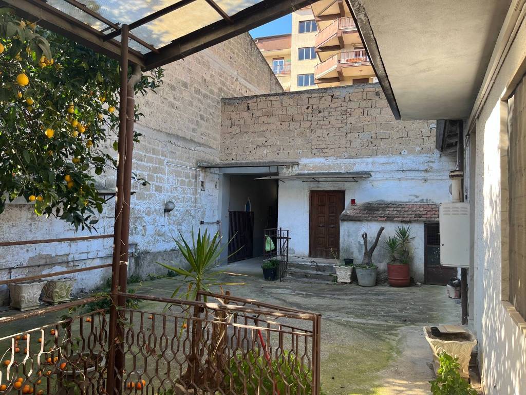 Casa indipendente a San nicola la strada in Via Ezio Vanoni - Foto 5
