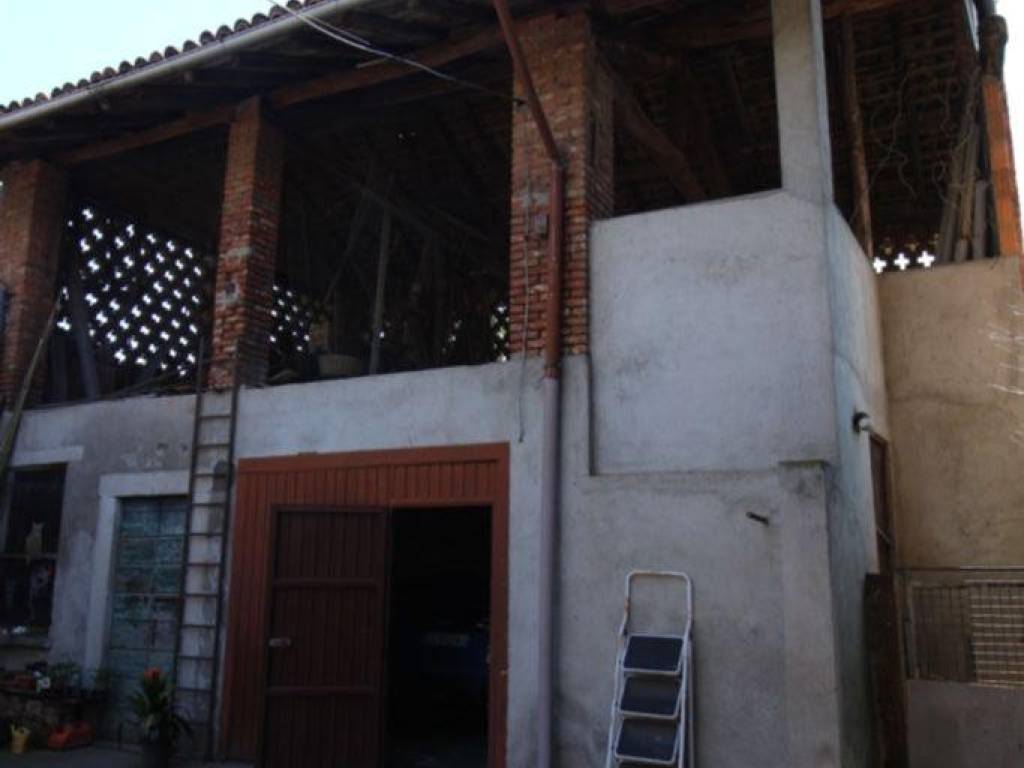 Rustico / casale a Barzanò in Via Papa Giovanni XXIII - Foto 3