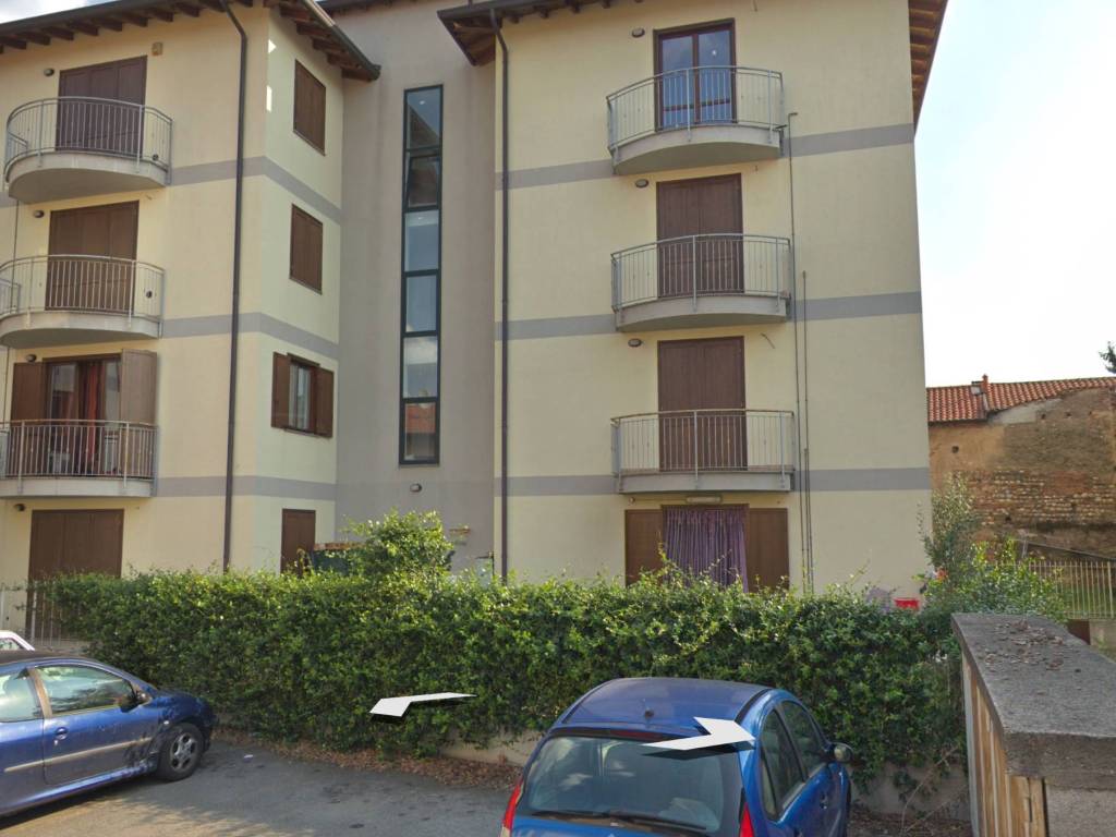 Appartamento a Lonate pozzolo in Via Giordano Giovanni Giassi, 2 - Foto 2