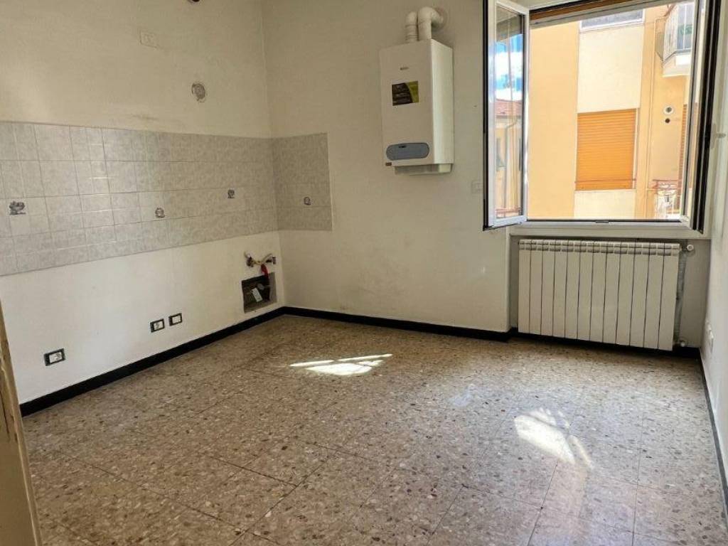 Appartamento a Finale ligure in Via dei Glicini - Foto 2